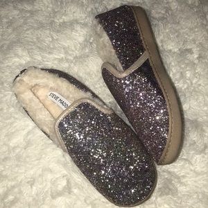 Steve Madden slippers
